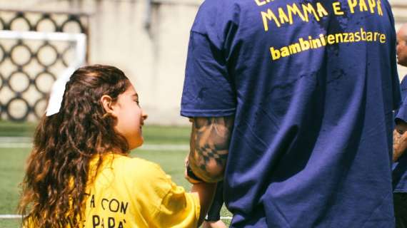 Partita papà-bambini, il Como offre materiale sportivo per la Casa Circondariale del Bassone
