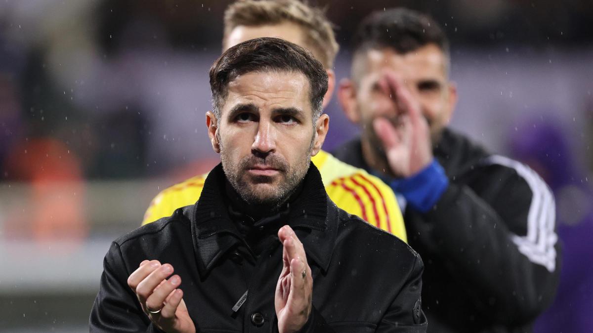 Fabregas tedoforo: "Un'emozione e un orgoglio essere qui"