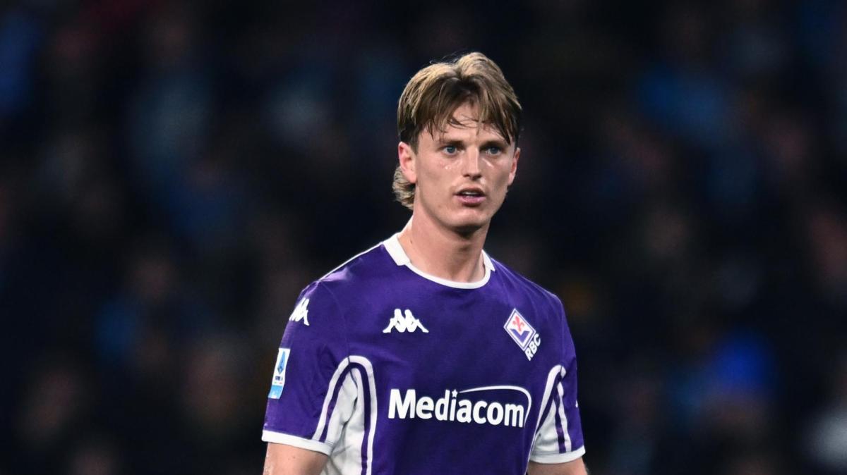 Fiorentina, Gudmundsson alza bandiera bianca: contro il Como non ci sarà