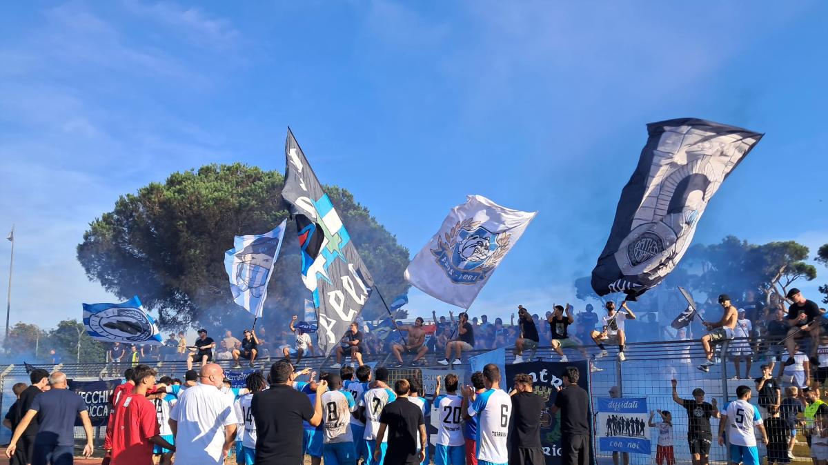 I splendidi  tifosi  TERRACINA