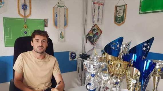 Davide Maola alla firma 
