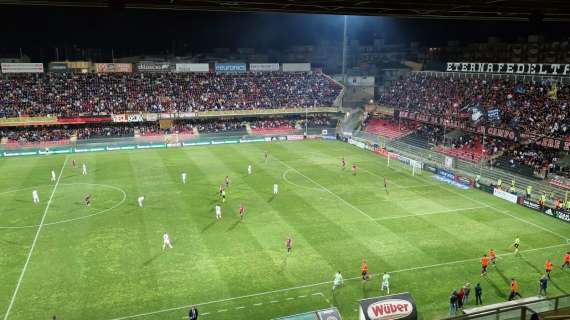 Il primo atto va al Foggia, Crotone battuto 1-0 allo "Zaccheria"