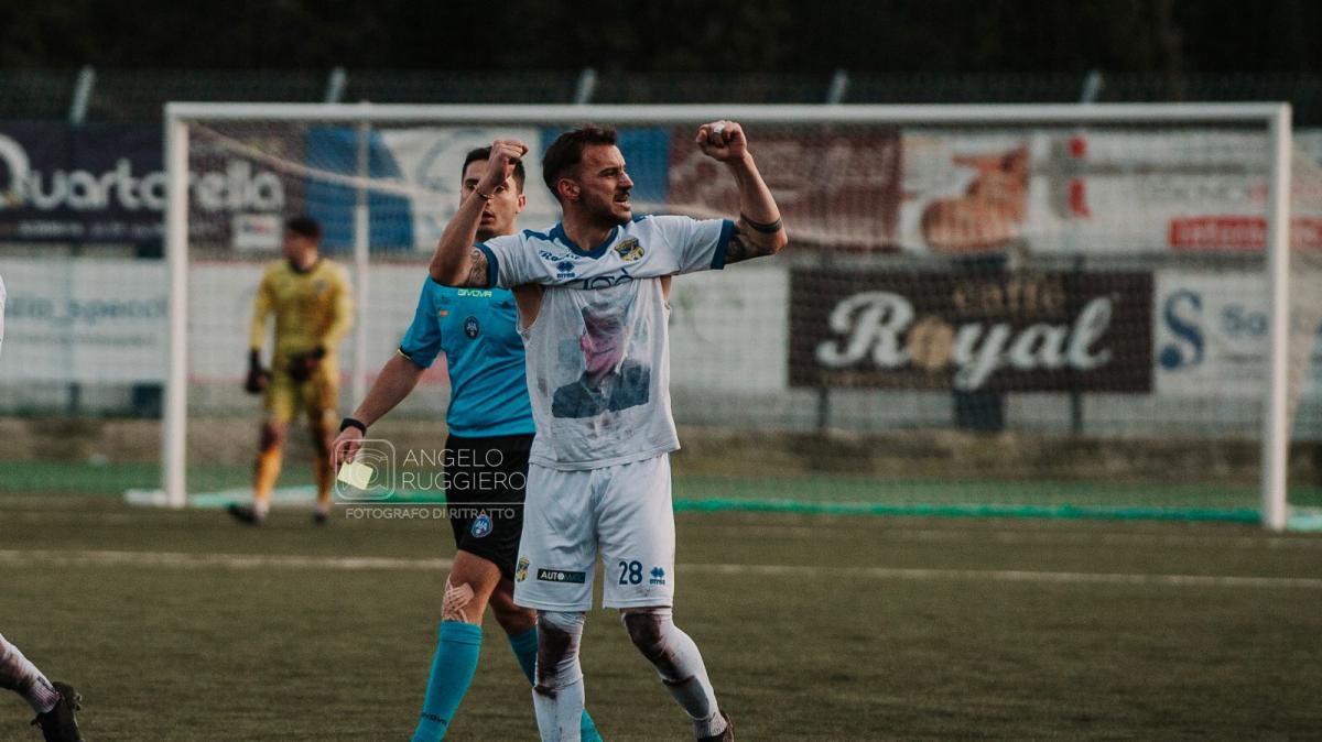 Gravina-Francavilla 2-1, Scaringella nel finale regala la vittoria ai gialloblù. 