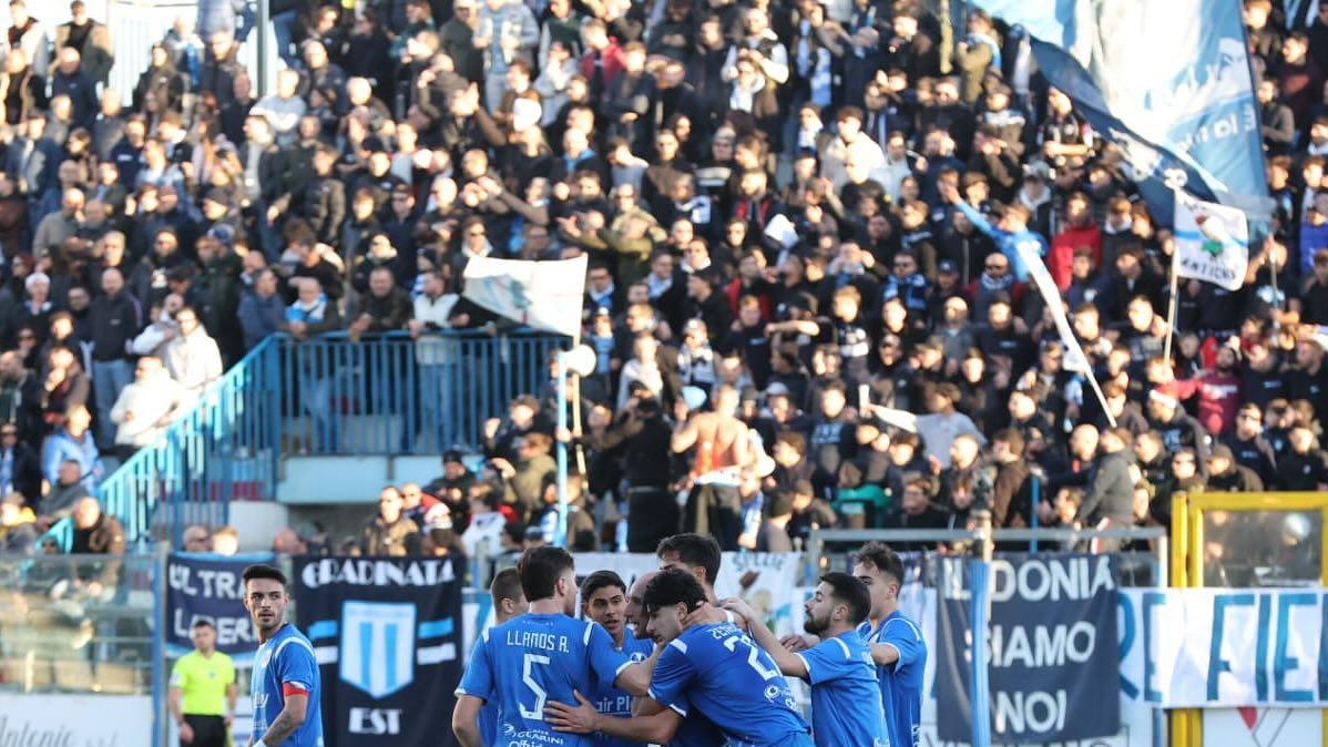 Serie D/H, vietata trasferta ai tifosi del Martina contro il Fasano