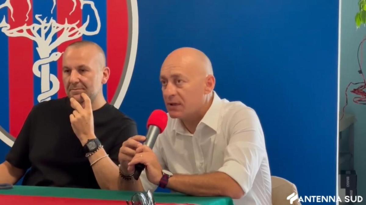 Casarano, premio per Antonio Obbiettivo: è il miglior DS del campionato dilettanti