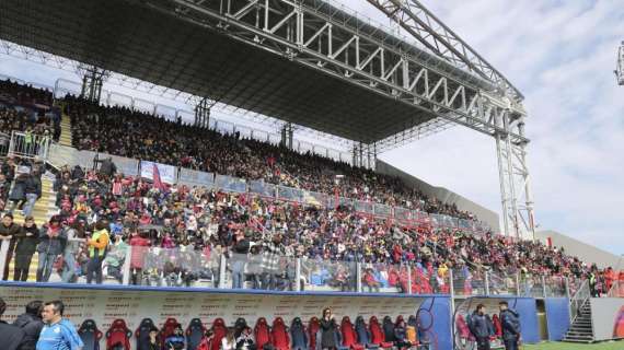 Lecce, chiesto al Crotone lo 'Scida' per giocare in Serie A