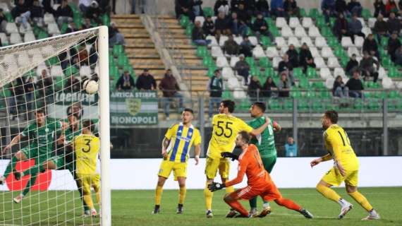 Monopoli e Cerignola non vanno oltre il pari: 1-1 al "Veneziani"