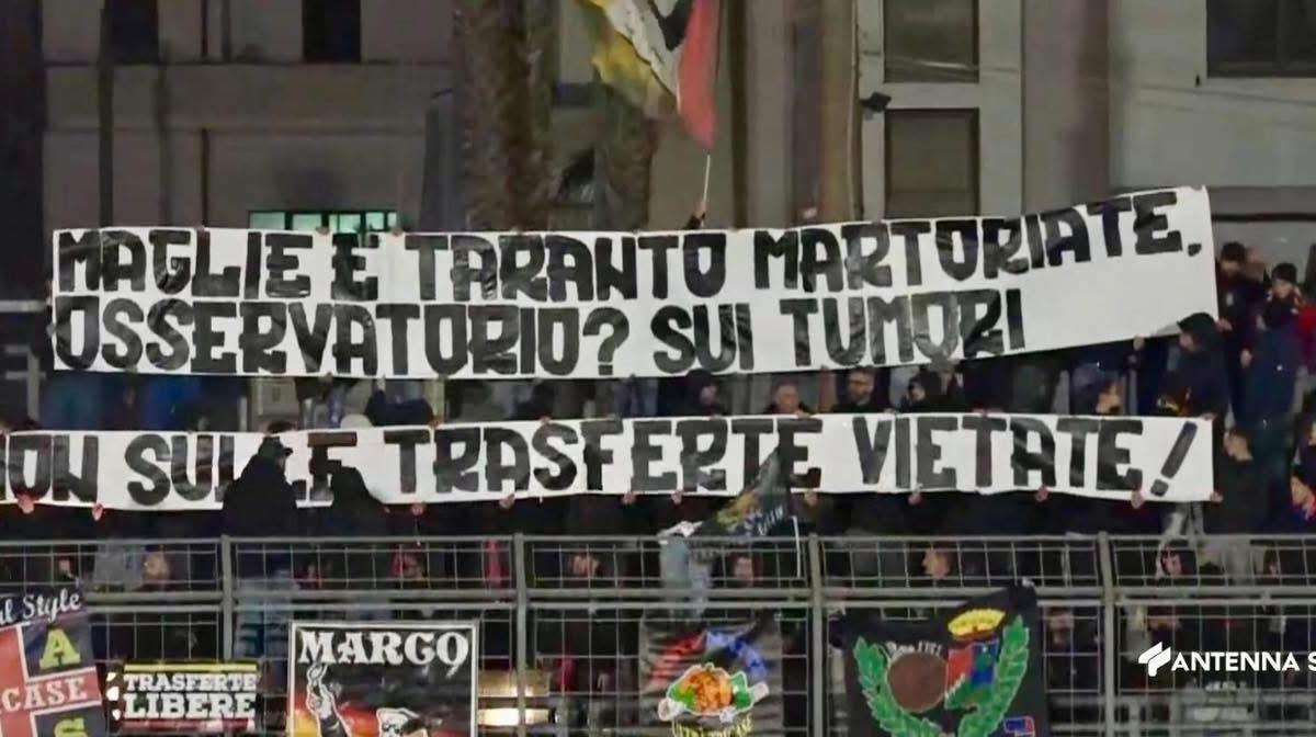 Maglie, striscione dei tifosi contro le trasferte vietate 