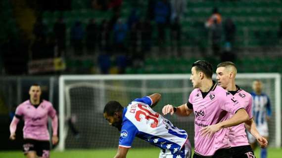 Bari, serata nera: il Palermo vince 1-0 con Marconi. Espulso Cheddira 