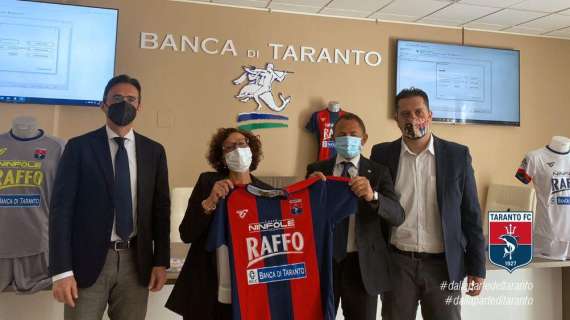Taranto, presentati due nuovi sponsor. Valentini: "Obiettivo avvicinare tifosi e imprenditori"