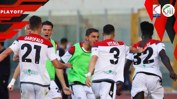 Catania-Foggia 1-3, continua il sogno playoff: Baldé mattatore al Cibali. Al secondo turno derby col Bari