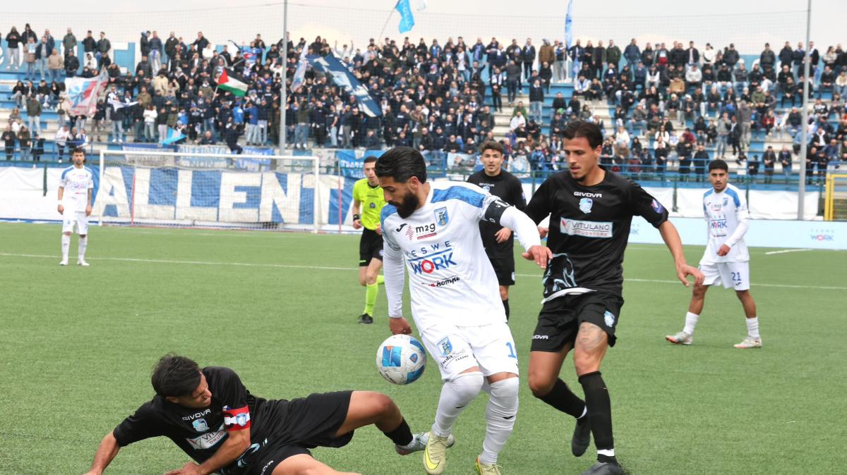 Serie D, Fasano-Manfredonia 2-1: i biancazzurri restano a -3 dalla vetta