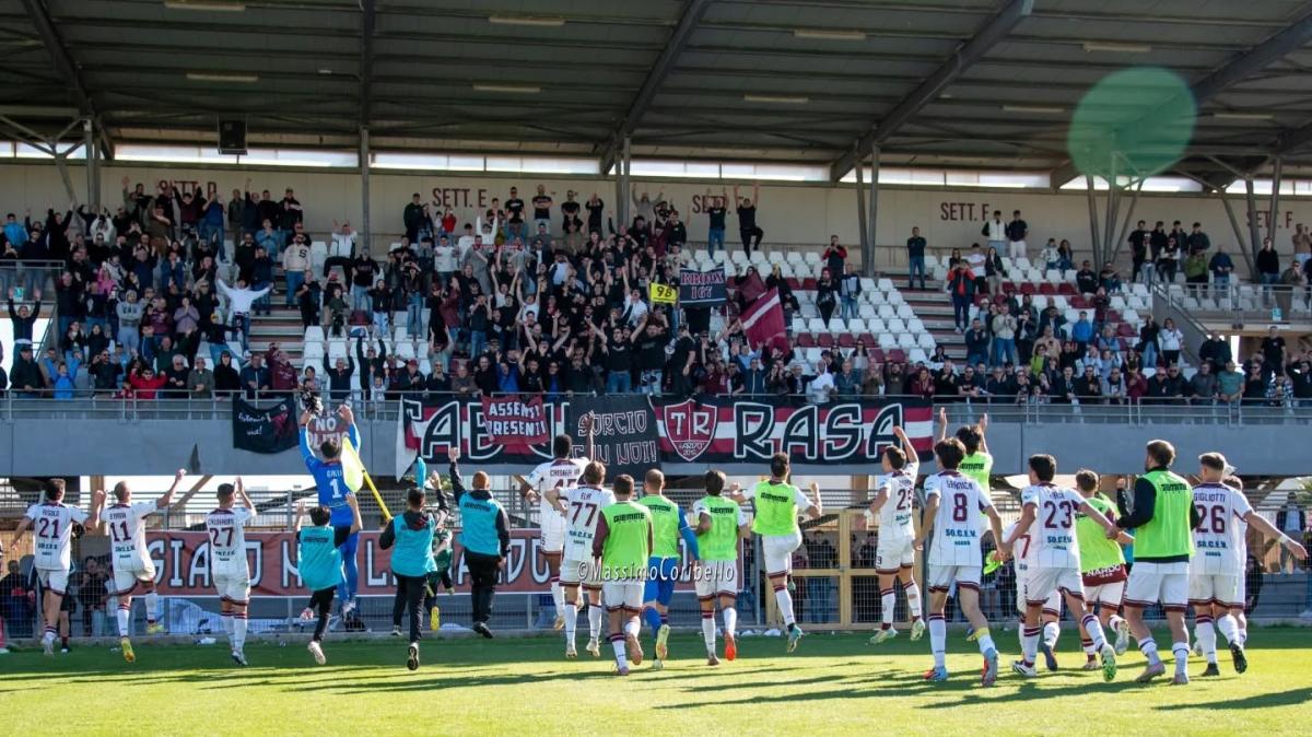 Nardò, salta la cessione: il club resta sul mercato