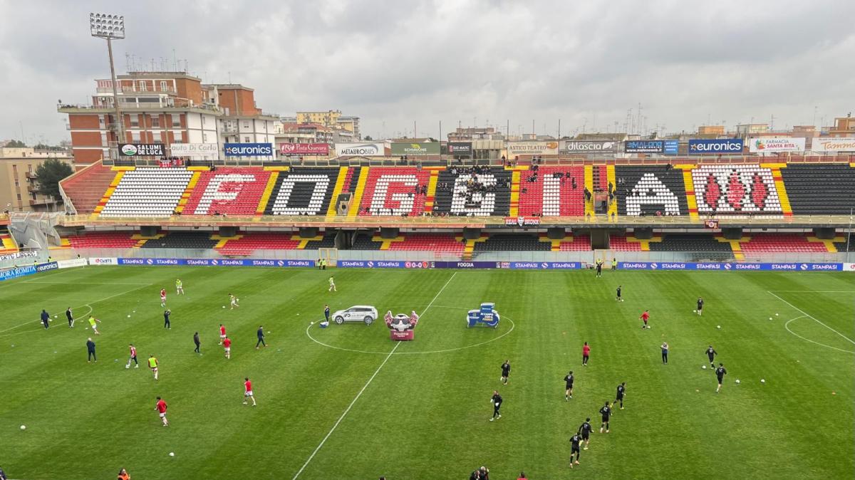 Le formazioni ufficiali di Foggia-Potenza: ancora 3-5-2, Giron nei tre di difesa