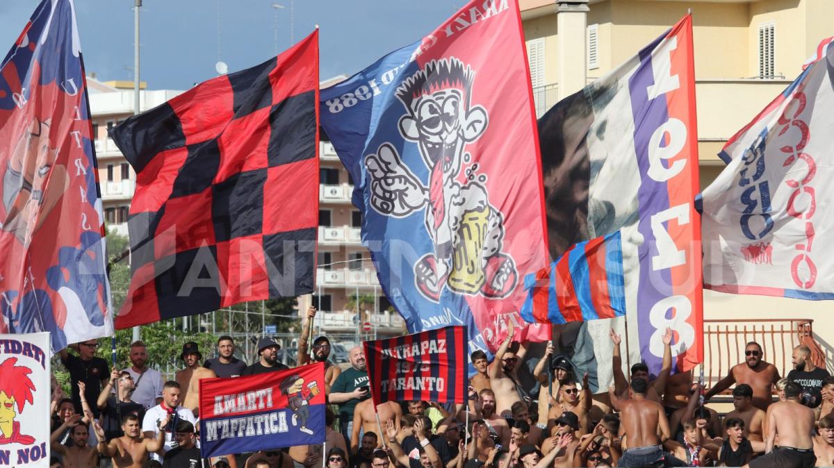 Gladiator-Taranto, finale d'andata: trasferta libera per i tifosi rossoblù