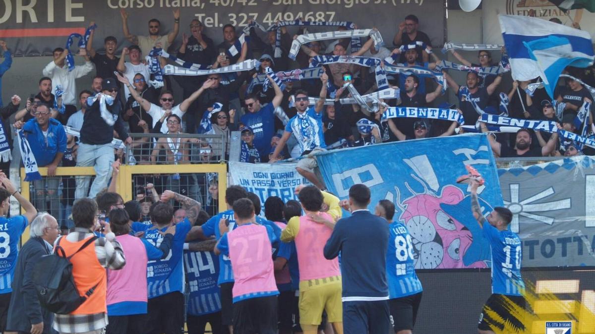 Fasano, vietata la vendita dei biglietti ai tifosi biancoazzurri per la gara contro la Sarnese