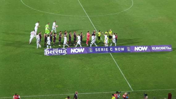 Crotone-Altamura 2-0: Vitale e Tumminello piegano i murgiani. Palo di Gigliotti