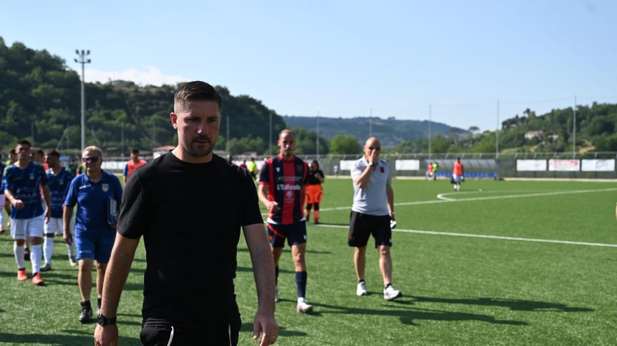 Taranto, Danucci: “Arbitraggio pessimo, abbiamo sciupato diverse occasioni”