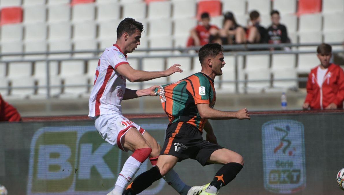 Bari-Venezia 0-3, le pagelle: Braunoder ci prova, Cerofolini e Cistana da incubo 