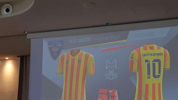 Lecce, svelate le divise per la stagione 2021/2022
