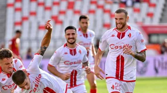 Bari-Catanzaro 2-2: super Koutsoupias, ma un brutto primo tempo frena i biancorossi 