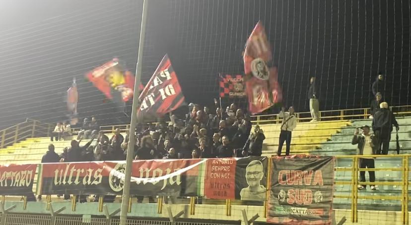 Noicattaro, ad Apricena aggredito  preparatore dei portieri. A fine partita confronto squadra-tifosi