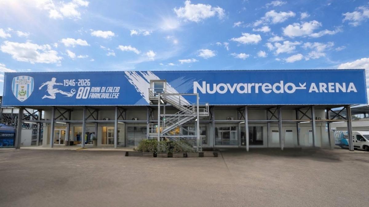 Virtus Francavilla, terminato il montaggio della cover celebrativa in Tribuna Centrale