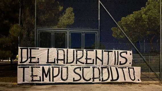 La Curva Nord Bari tuona contro la società: "De Laurentiis, tempo scaduto"