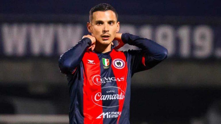 Fasano, piace Pippo Falco in attacco