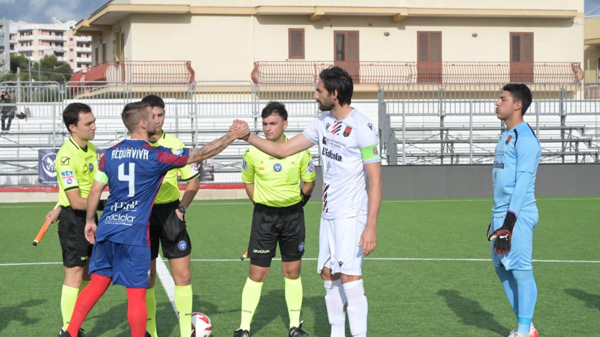 Taranto-Acquaviva 5-1: gli ionici si aggiudicano il primo round