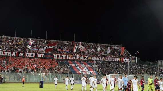 Il Taranto scrive ai propri tifosi: "Ci rivedremo presto a casa"