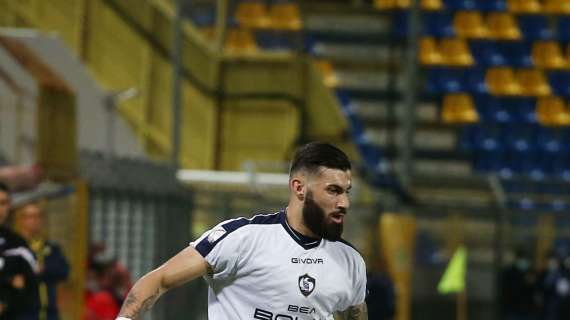 Bari, il difensore Emmanuele Matino vicino alla Salernitana 