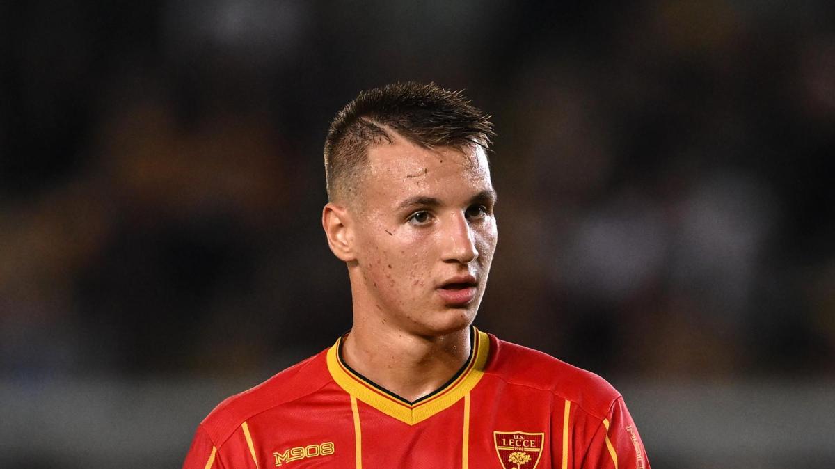 Le formazioni ufficiali di Lecce-Pisa: rivoluzione in attacco