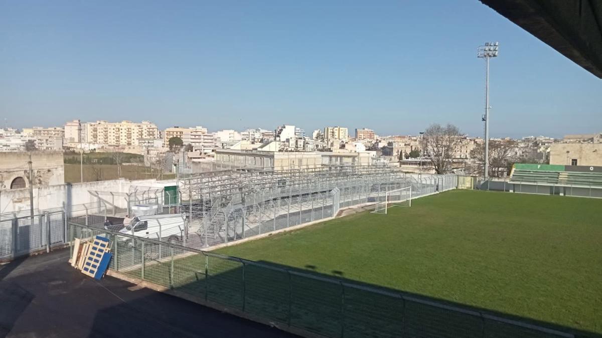 Bitonto, installata la nuova curva del “Città degli Ulivi”