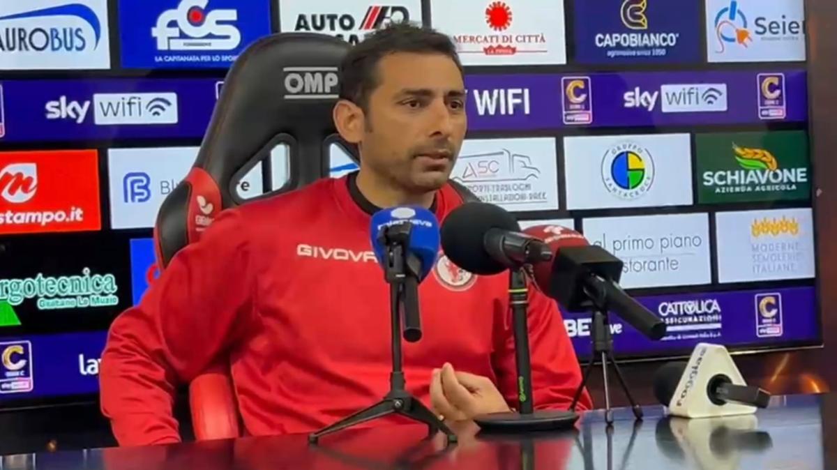 Foggia, Pazienza: "Ho inserito un attaccante in più per dare coraggio"