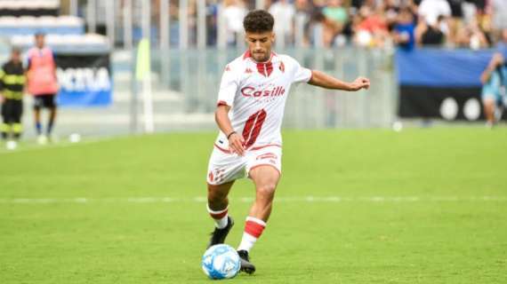 UFFICIALE - Bari: Achik in prestito all'Ascoli, Ahmetaj risolve