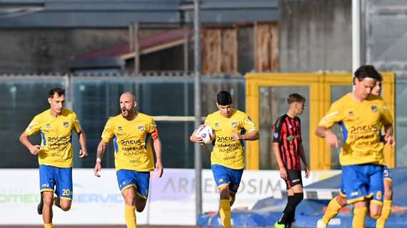 Gravina-Nardò 2-0, vittoria e salvezza più vicina per i gialloblù 