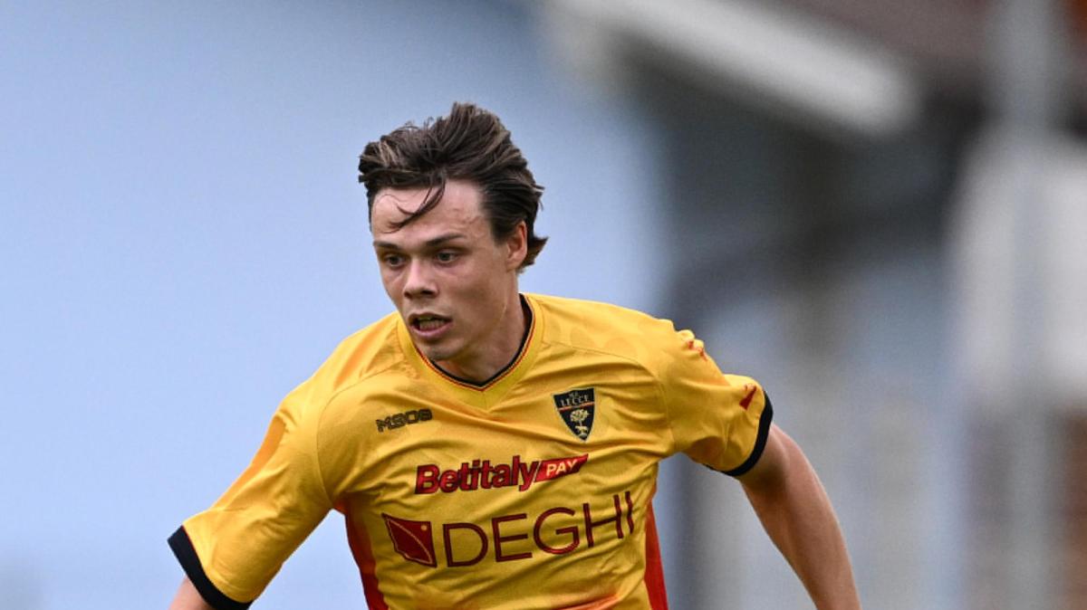 Le formazioni ufficiali di Udinese-Lecce: novità Helgason a centrocampo