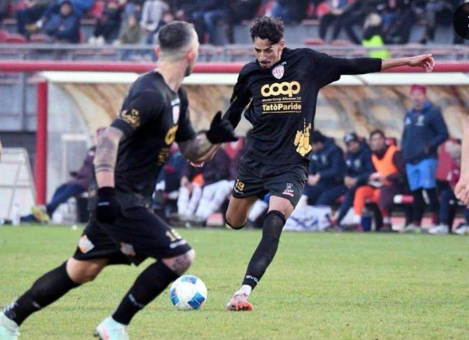 Gravina-Barletta, i tifosi biancorossi riempiono il settore ospiti