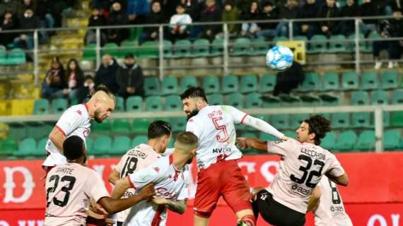 Palermo-Bari 3-0: profondo (bianco)rosso, Marino travolto nella ripresa 