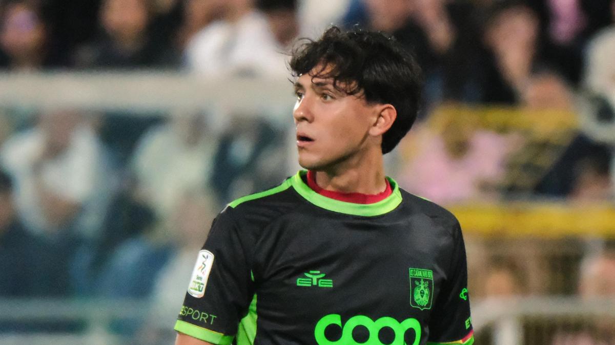 Lecce, occhi su Gabriele Alesi: il trequartista del Catanzaro nel mirino dei giallorossi