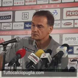 Bari, Vivarini: "Vittoria pesante, bene la fase difensiva. Ora affiniamo le nostre giocate"