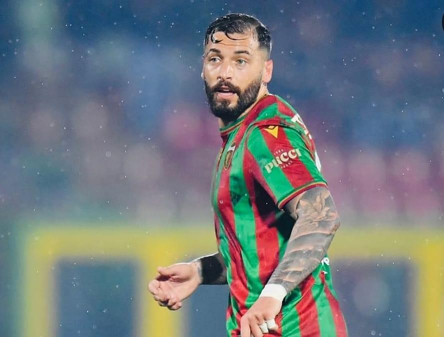 Barletta, accelerata decisiva: tre firme in arrivo e occhi su Galeandro