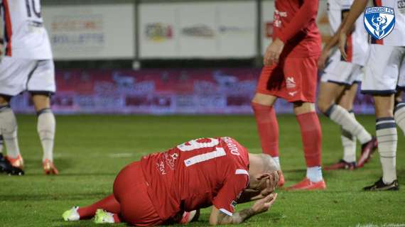 UFFICIALE - Brindisi, rescindono due giocatori