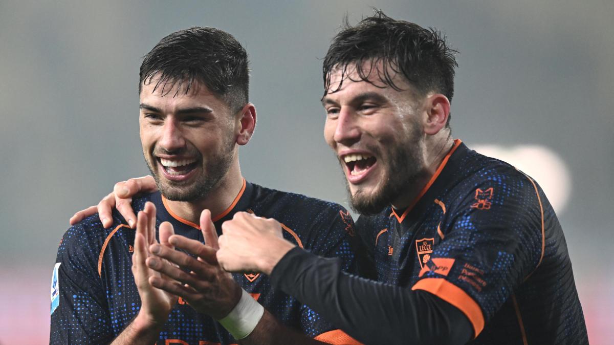 Le probabili formazioni di Verona-Lecce: Gabi Jean sostituirà Tiago Gabriel, Banda in dubbio