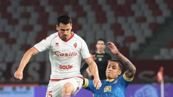 Bari-Carrarese 0-0: i biancorossi non sanno incidere in avanti. Radunovic ancora super 