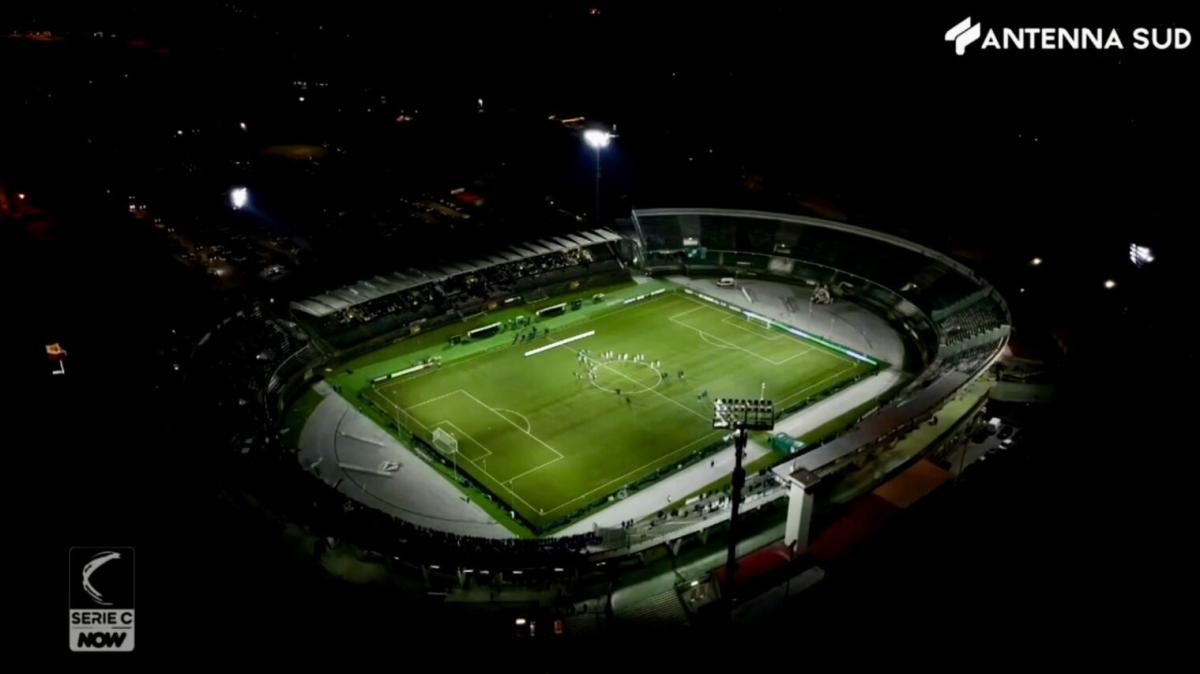 Serie B, nessun cambio per Avellino-Bari: si gioca 21