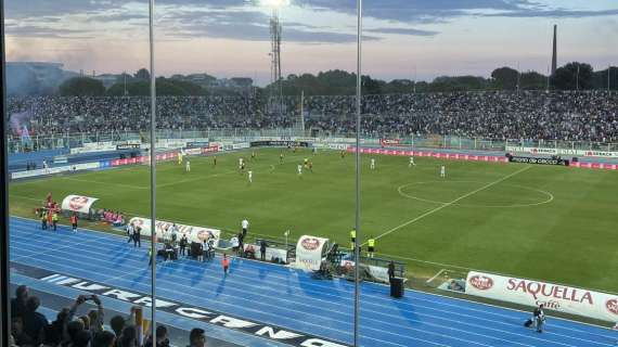 Le formazioni ufficiali di Pescara-Foggia: c'è Ogunseye, Leo titolare