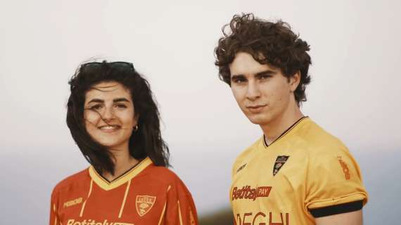 Lecce, presentate le maglie per la prossima stagione agonistica 