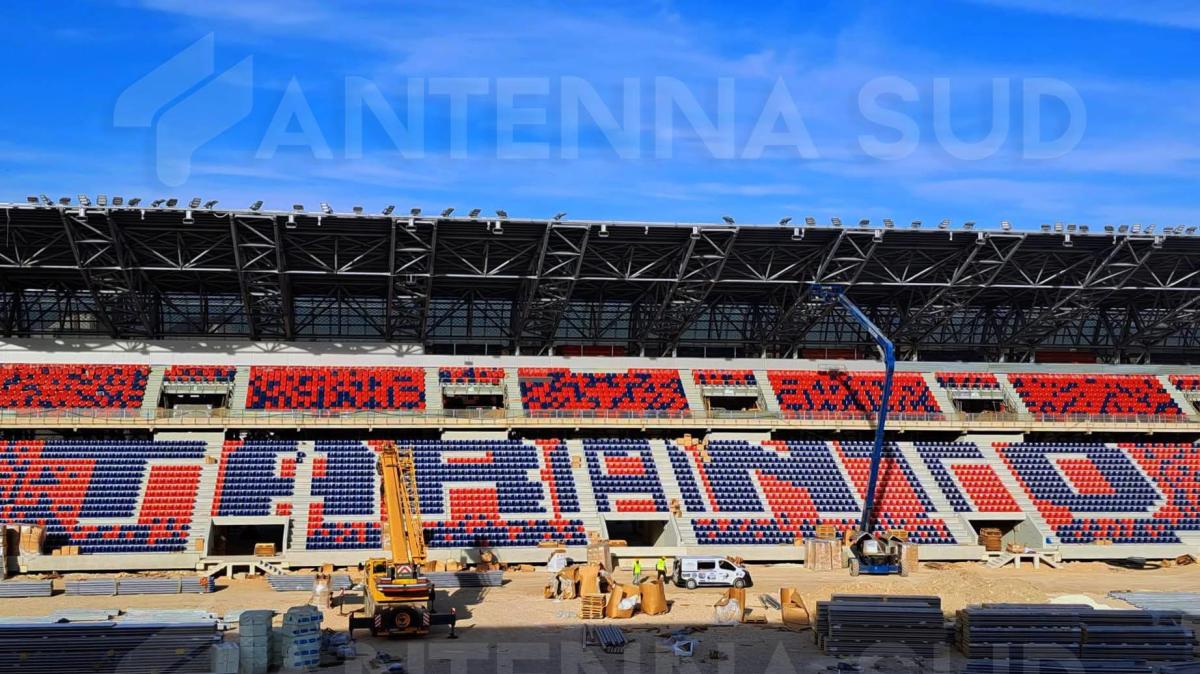 Iacovone: completata la scritta Taranto allo stadio 